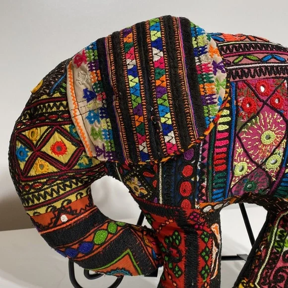 Vintage Indian Hand Embroidered Mirrored Banjara Elephant Pillow - Picture 3 of 16